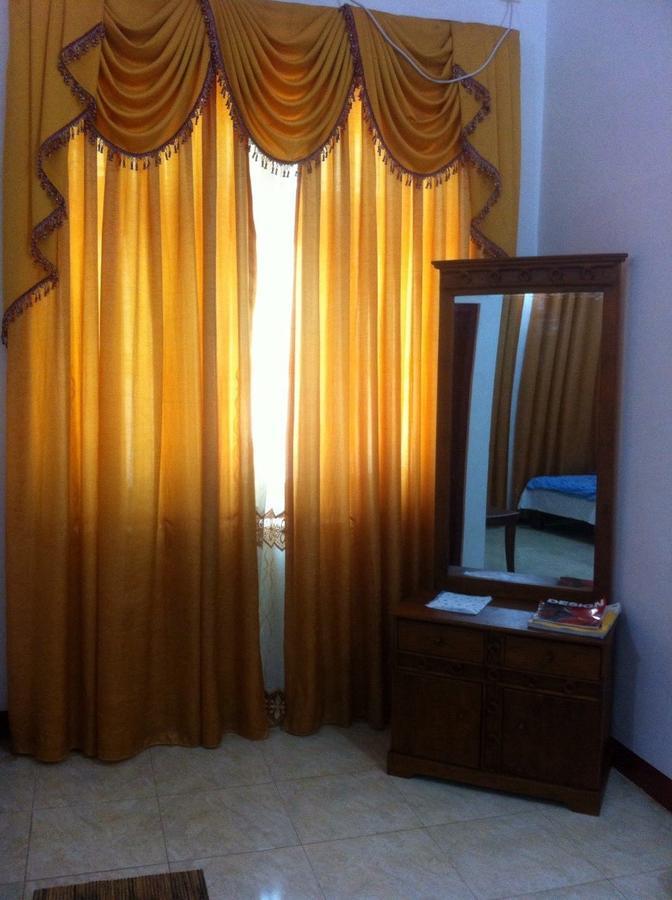 Hotel Blue Whale Jaffna Exterior photo